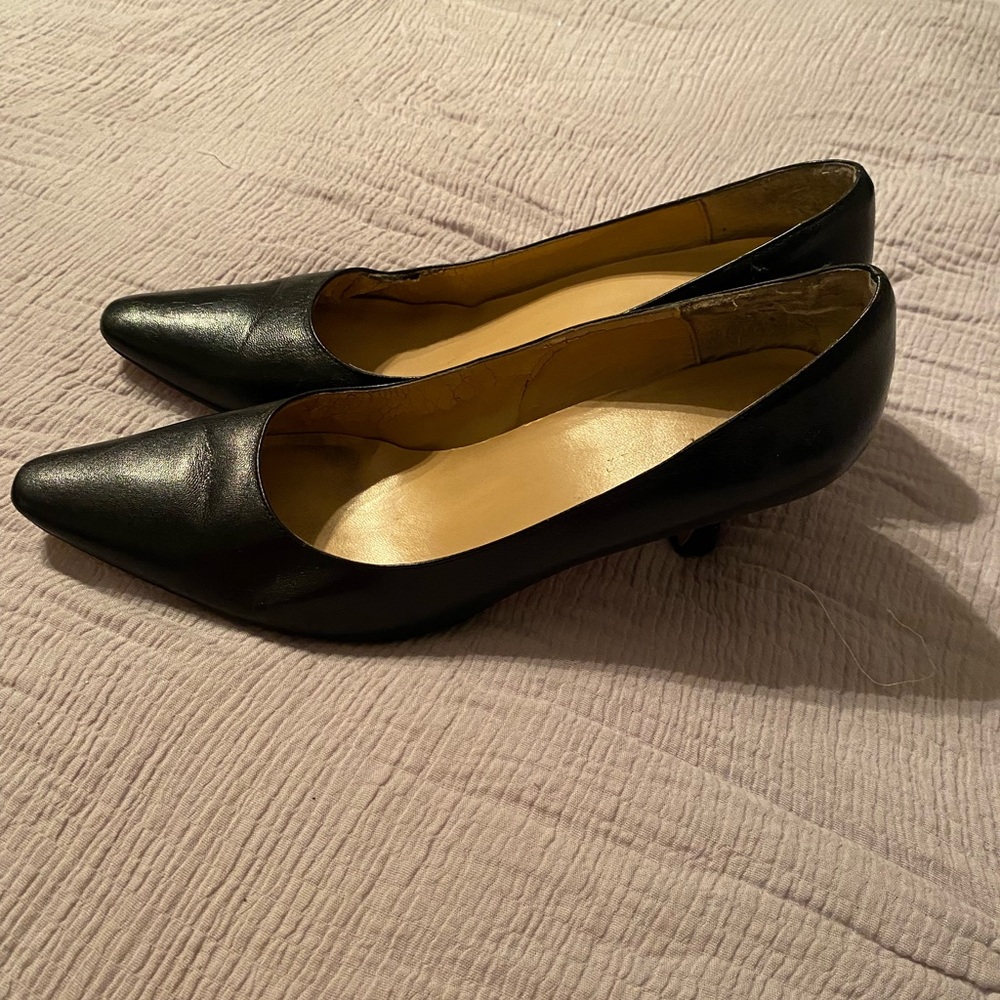 Pumps - Picture 3 of 6